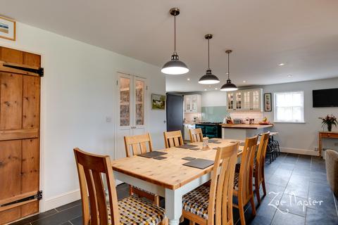 Pinecroft Grange Road, Tiptree, Colchester, CO5 0QG