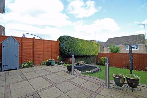 11 Curlew Close, South Croydon, CR2 8QT
