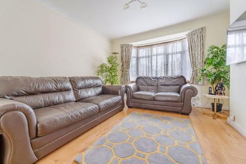 49 Kingston Avenue, Sutton, SM3 9UE