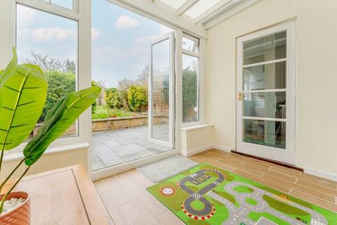 49 Kingston Avenue, Sutton, SM3 9UE