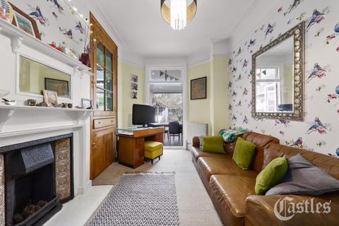 13 Thorold Road, London, N22 8YE