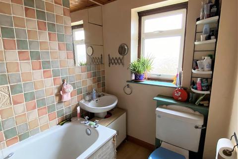 85 Queensdown Gardens, Bristol, BS4 3JD