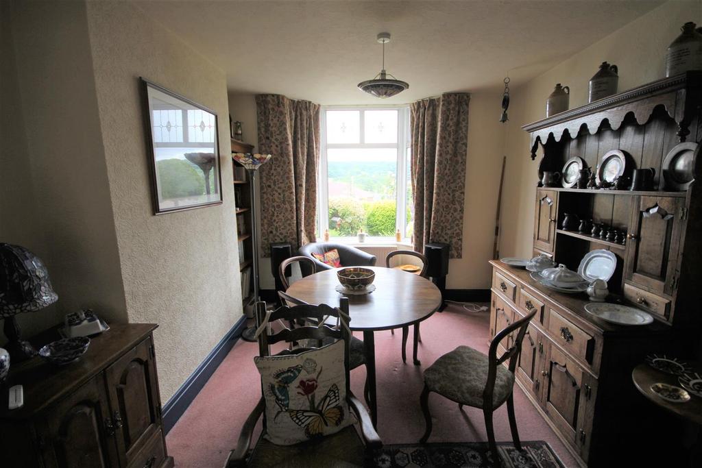 Dilhorne Road, Cheadle 2 bed semidetached house £140,000