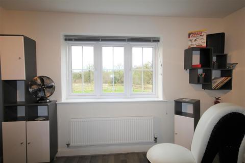 40 Geoff Morrison Way, Uttoxeter, ST14 7SR