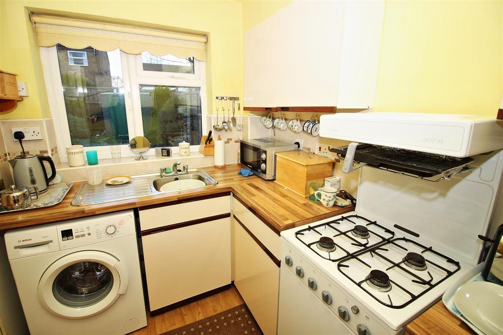 Kitchen.JPG