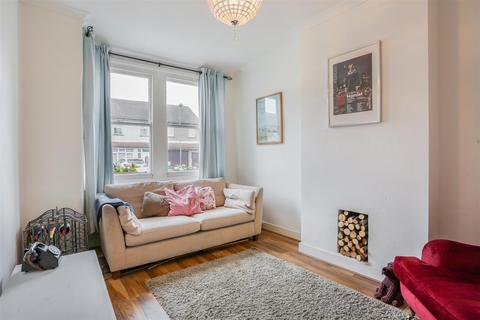 38 Cranfield Road East, Carshalton, SM5 4LR