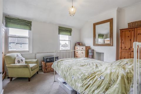 38 Cranfield Road East, Carshalton, SM5 4LR