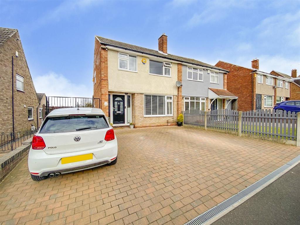 Kennedy Drive, Stapleford, Nottingham 3 bed semidetached house £215,000