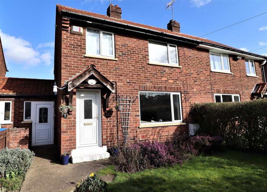 Nunnery Walk, South Cave, Brough 3 bed semidetached house £165,000