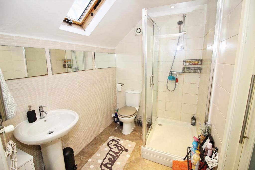Bathroom.JPG