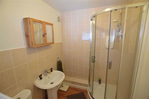 4 Eardisland Road, Tuffley, Gloucester, GL4 0BZ
