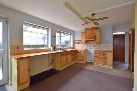 55 Bodiam Avenue, Tuffley, Gloucester, GL4 0TJ