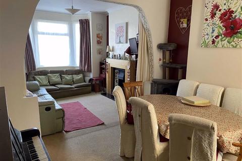 27 Gaen Street, Barry, CF62 6JZ