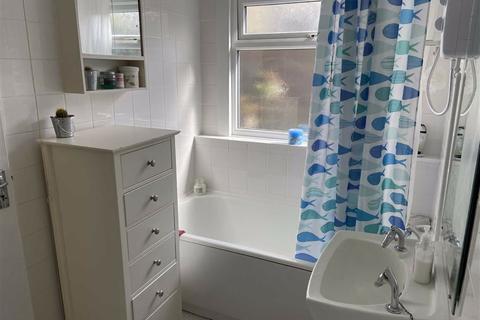27 Gaen Street, Barry, CF62 6JZ
