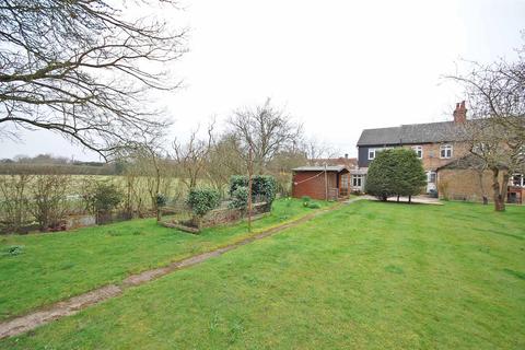 Kumla School Road, Rayne, Braintree, CM77 6ST