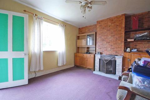 Kumla School Road, Rayne, Braintree, CM77 6ST