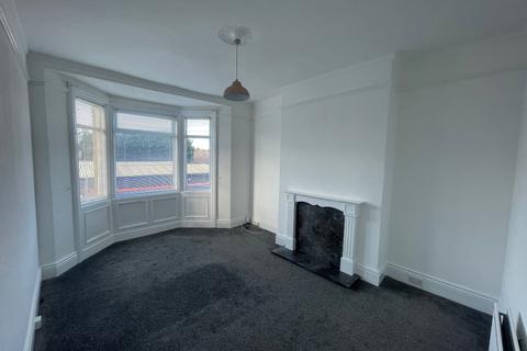 3 bedroom flat to rent, Military Road, North Shields.  NE30 2AB  * GREAT LOCATION *