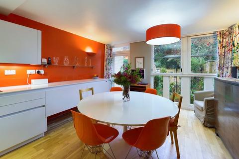 58 Highsett, Cambridge, CB2 1NZ
