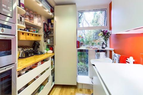 58 Highsett, Cambridge, CB2 1NZ