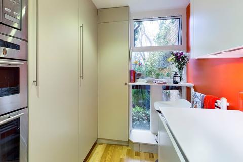 58 Highsett, Cambridge, CB2 1NZ
