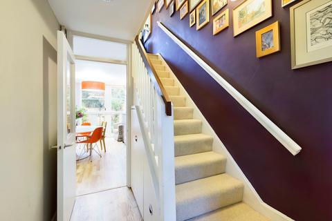 58 Highsett, Cambridge, CB2 1NZ