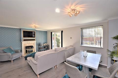 22 Centurion Walk, Kingsnorth, Ashford, TN23 3FQ