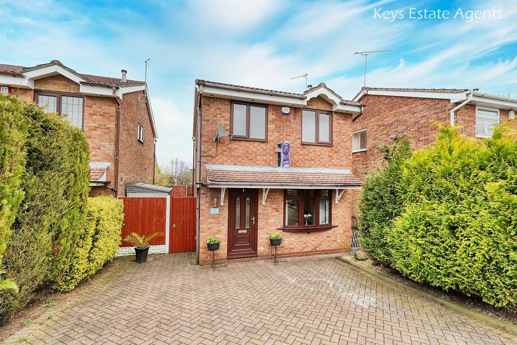 Rushcliffe Drive, Meir Park, 3 bed detached house for sale £210,000