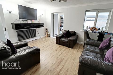 34 Five Acres Fold, Northampton, NN4 8TQ