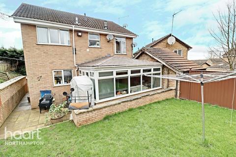 34 Five Acres Fold, Northampton, NN4 8TQ