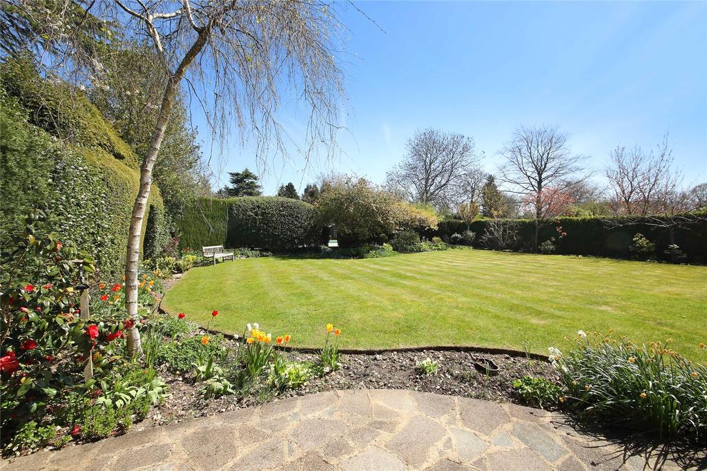 Bull Lane, Chalfont St. Peter... 6 bed detached house £2,750,000