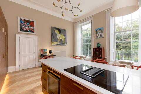 8/5 Royal Circus, Edinburgh, EH3 6SR