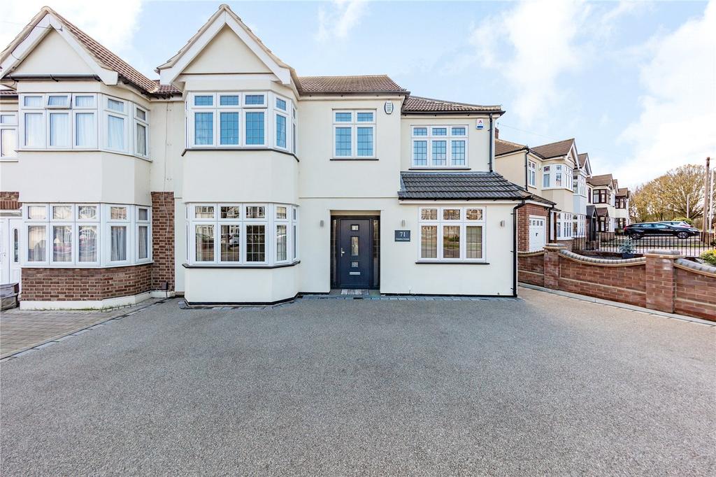 Granton Avenue, Upminster, RM14 4 bed semidetached house £700,000