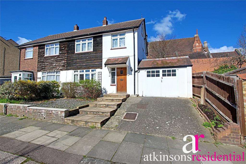Cedar Park Road, Enfield, EN2 3 bed semidetached house £600,000
