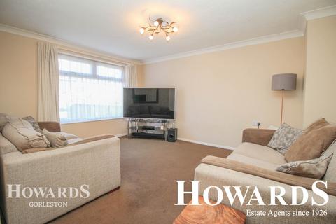 19 Anglian Way, Hopton, Great Yarmouth, NR31 9DB