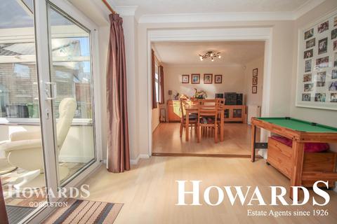 19 Anglian Way, Hopton, Great Yarmouth, NR31 9DB