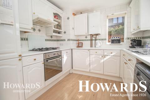 19 Anglian Way, Hopton, Great Yarmouth, NR31 9DB