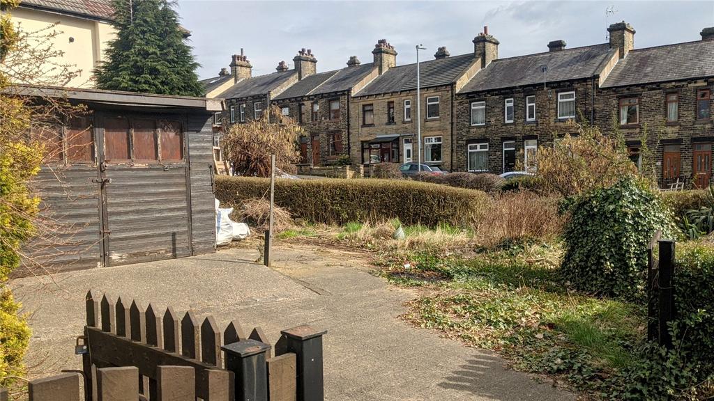 Nettleton Road, Mirfield, WF14 3 bed semidetached house £135,000