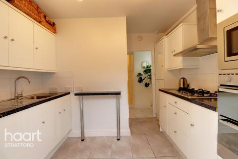 128 Chandos Road, London, E15 1TT