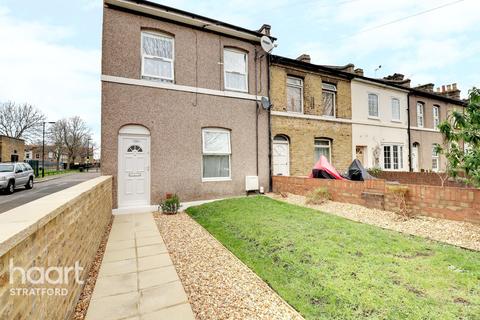 128 Chandos Road, London, E15 1TT