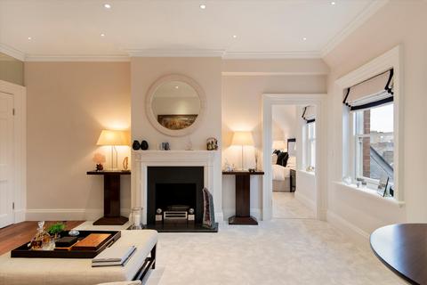 1 bedroom flat for sale, Berkeley House, 15 Hay Hill, Mayfair, London, W1J