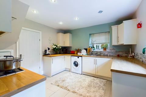 8 Charnock Place, Stoke-on-trent, ST6 6RW