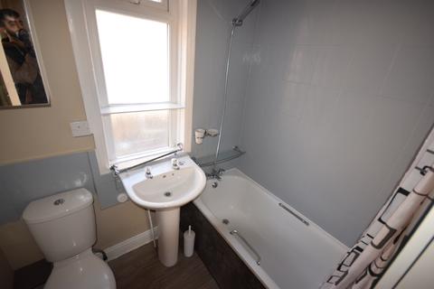 2 bedroom flat to rent, Broadlands road, Southampton SO17