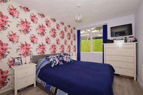13 The Pines, Purley, CR8 2DZ