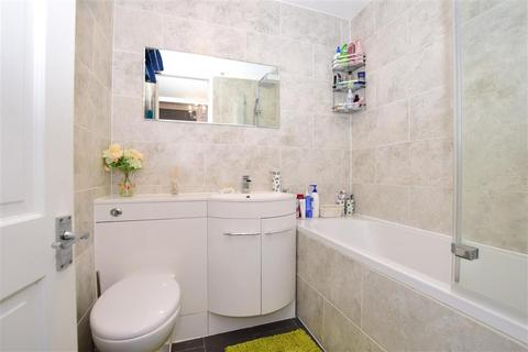 13 The Pines, Purley, CR8 2DZ