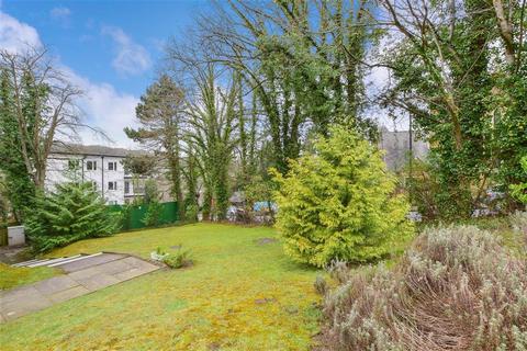 13 The Pines, Purley, CR8 2DZ