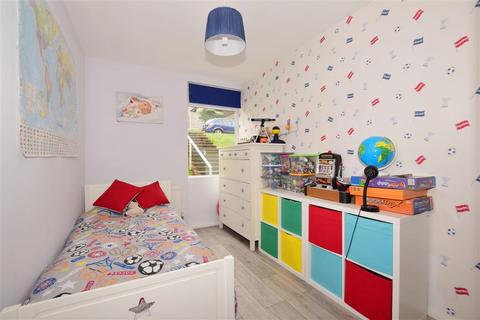 13 The Pines, Purley, CR8 2DZ