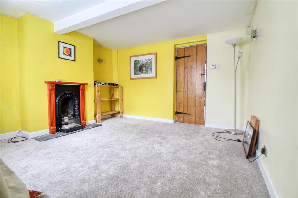 Bromley Road, Colchester, CO4 2 bed cottage £190,000