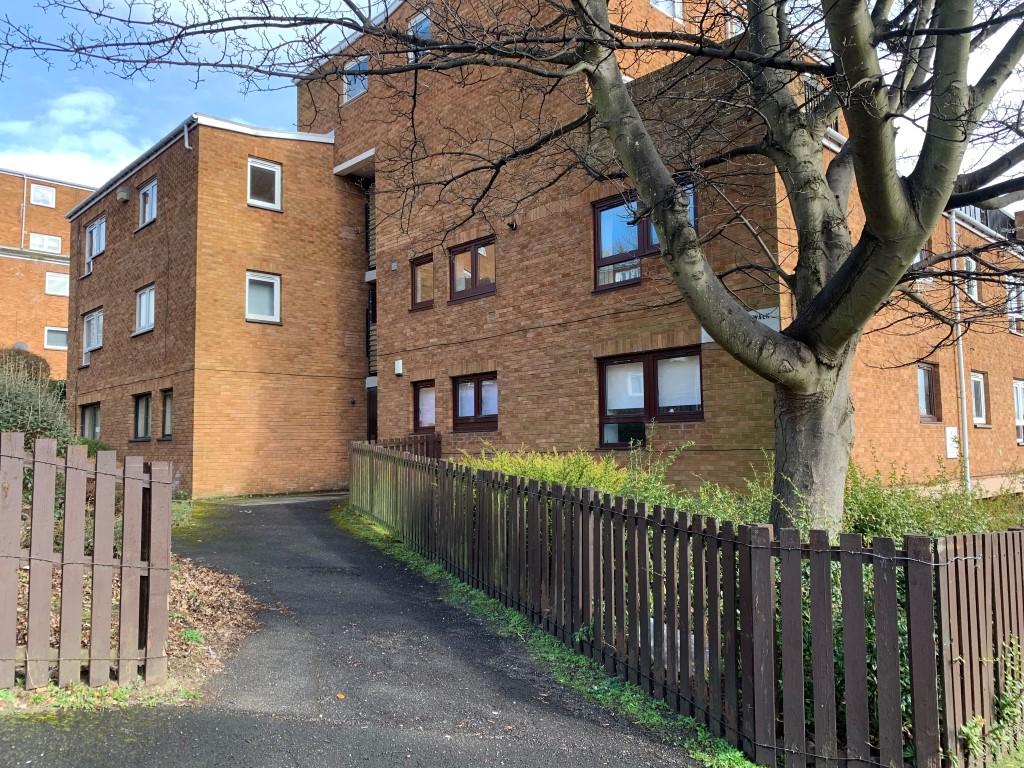 Kinghorne Walk, Hilltown, Dundee, DD3 2 bed flat £490 pcm (£113 pw)
