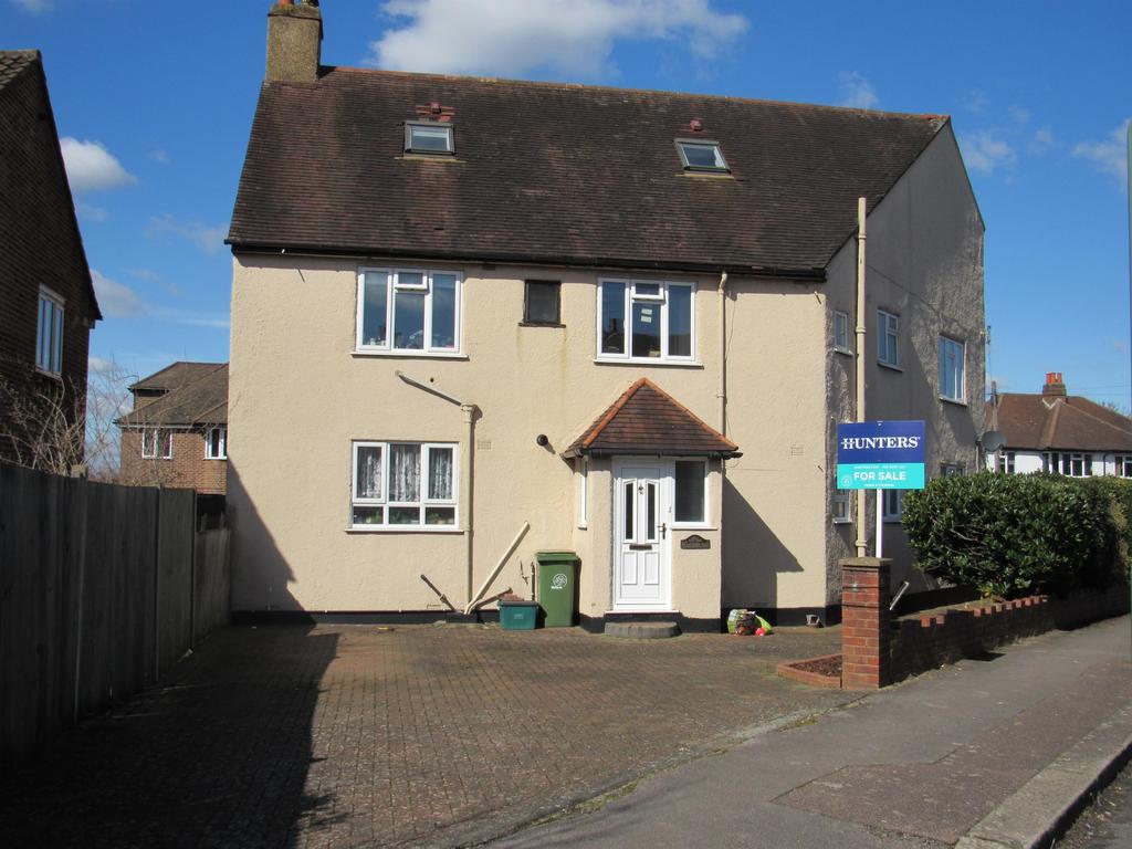 Lavender Road, Carshalton, Surrey, SM5 3EF 2 bed ground floor
