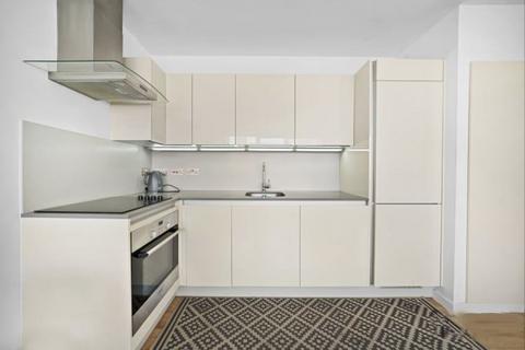 1 bedroom flat to rent, Whittington House, London, N19